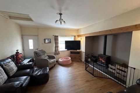 2 bedroom cottage for sale, Nebo, Gwynedd