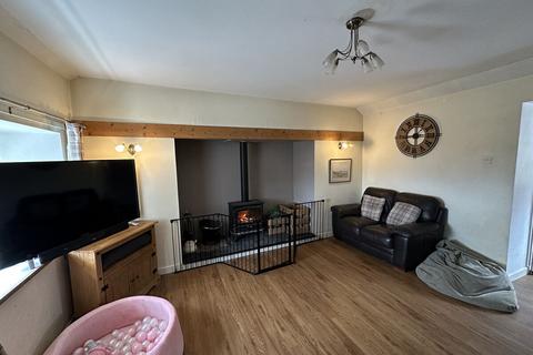 2 bedroom cottage for sale, Nebo, Caernarfon, LL54