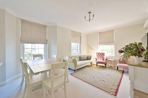 3 bedroom flat to rent, Putney Hill, Putney, London, SW15