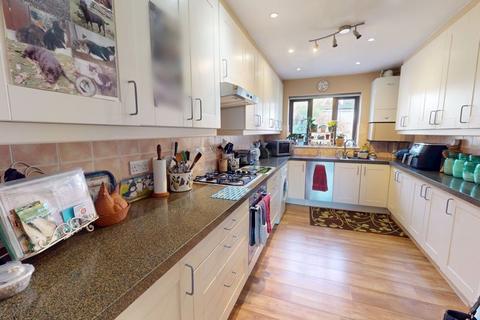 3 bedroom terraced house for sale, 15 The Glebelands, Moretonhampstead, Devon