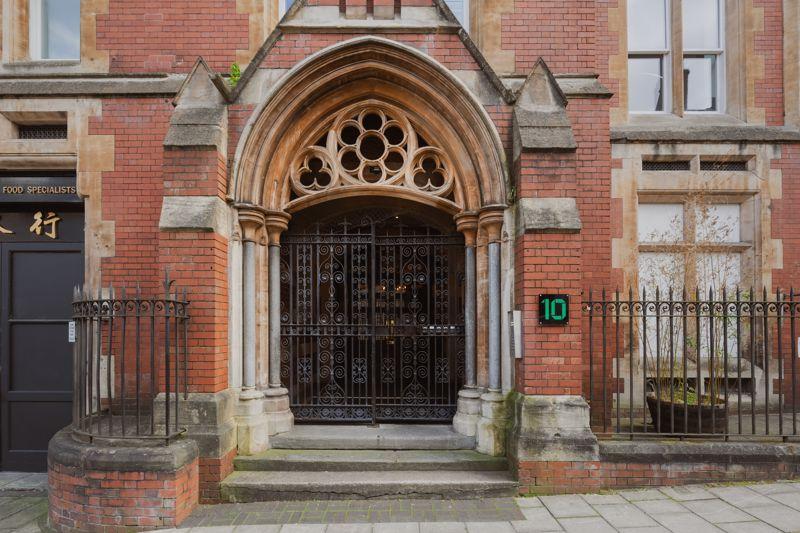 Apartment in Bristol, Canon's Marsh, City Centre - More