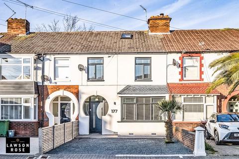 3 bedroom terraced house for sale, Hawthorn Crescent, Cosham