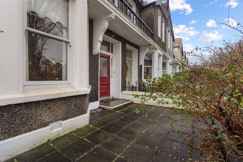 7 Queens Terrace