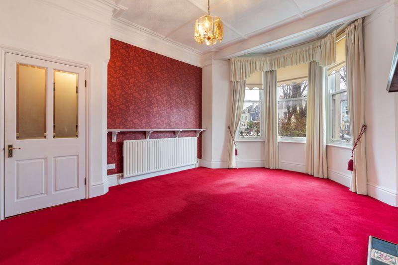 7 Queens Terrace