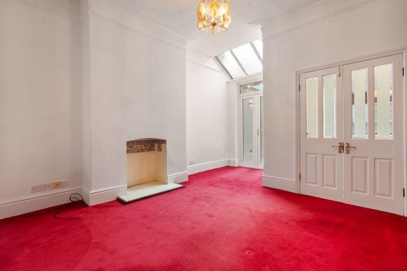 7 Queens Terrace
