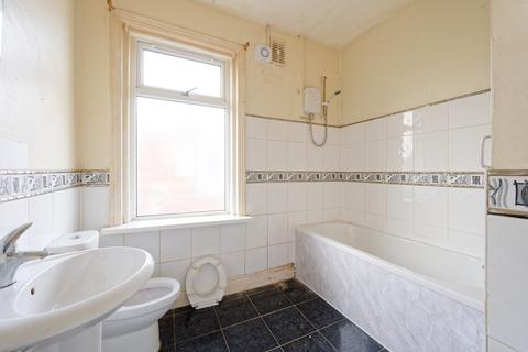 6 Avenham Grove, Blackpool, FY1 2EN