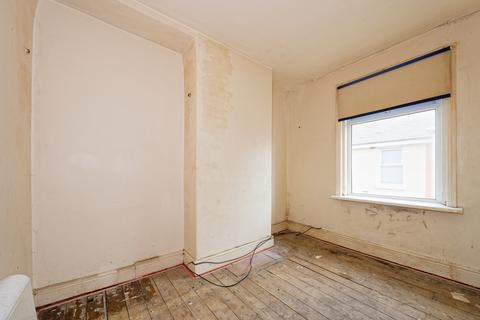 6 Avenham Grove, Blackpool, FY1 2EN