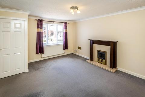 3 bedroom detached house to rent, Hereford Avenue, CH66