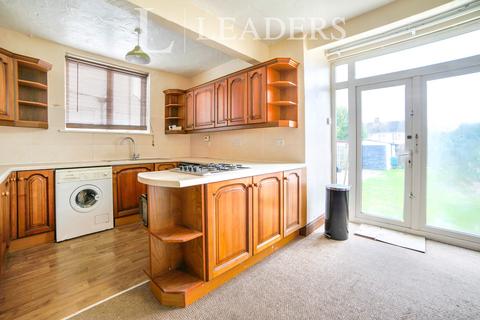 3 bedroom semi-detached house to rent, Chiltern Road - LU6 1ET