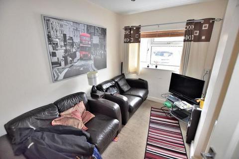 1 bedroom terraced house to rent, Lincoln Avenue