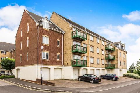 2 bedroom flat to rent, Pacific Close, Southampton, SO14