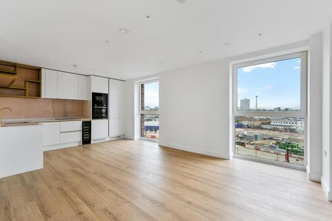 1 bedroom apartment to rent, Waterview House, Grand Union, London, HA0