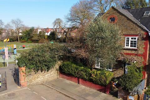 5 bedroom terraced house for sale, Darell Road, Kew, Richmond