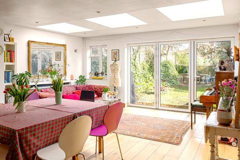 30 Darell Road, Richmond, TW9 4LG