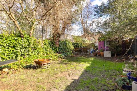 30 Darell Road, Richmond, TW9 4LG