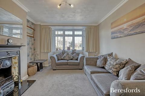 38 Cranham Gardens, Upminster, RM14 1JG