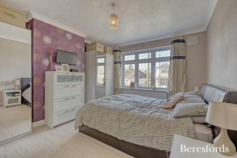 38 Cranham Gardens, Upminster, RM14 1JG
