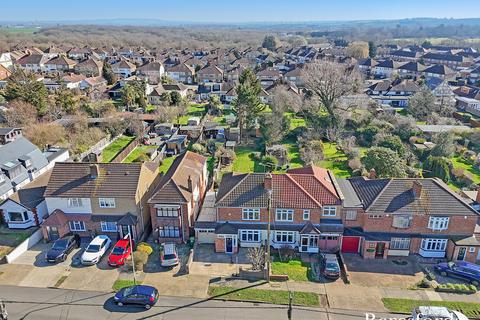 38 Cranham Gardens, Upminster, RM14 1JG