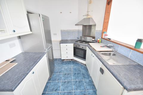 3 bedroom semi-detached house to rent, Vespasian Road, Southampton SO18