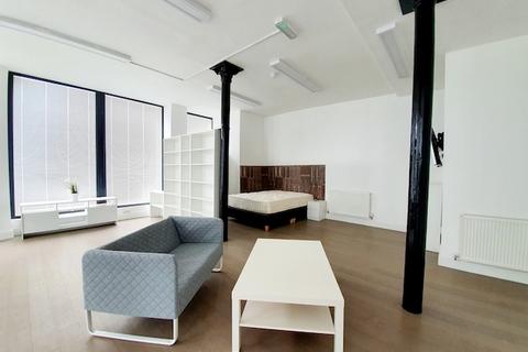 Studio to rent, Warspite Road Woolwich SE18