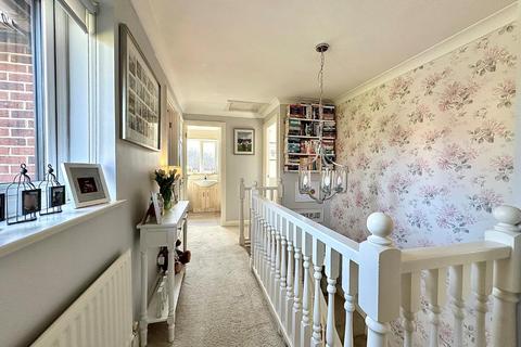 8 Braemar Crescent, Northampton, NN4 0FG