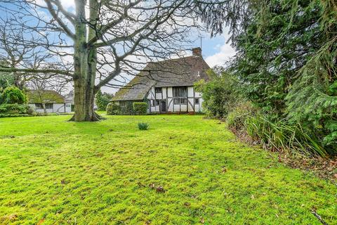 3 bedroom detached house for sale, Bethersden Road, Smarden, Ashford, Kent