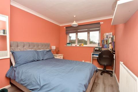 109 Bettescombe Road, Gillingham, ME8 9HS