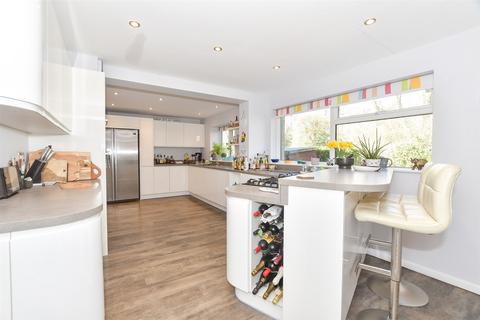 4 bedroom link detached house for sale, Stirling Way, Horsham, West Sussex