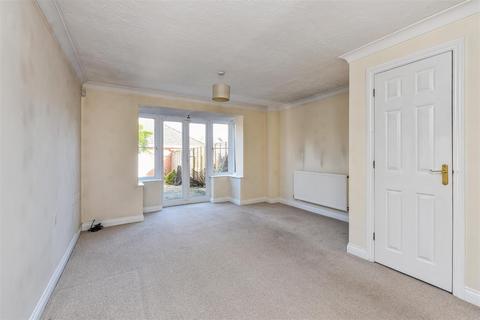 3 bedroom semi-detached house for sale, Hibiscus Crescent, Andover