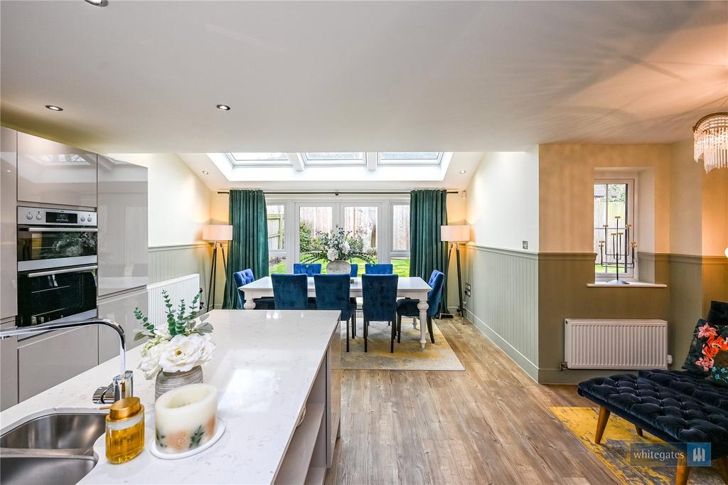 Kitchen/Dining