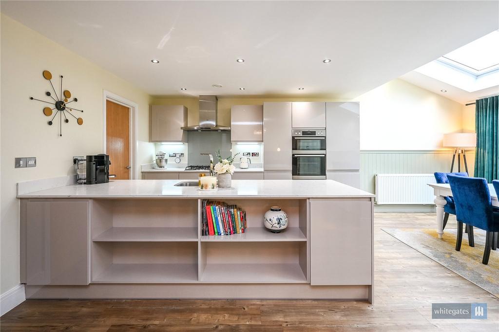 Kitchen/Dining