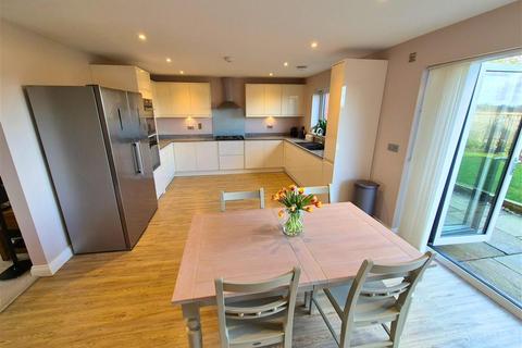 4 bedroom detached house for sale, Parhelion Close, Kingsland, Leominster, Herefordshire, HR6 9FZ