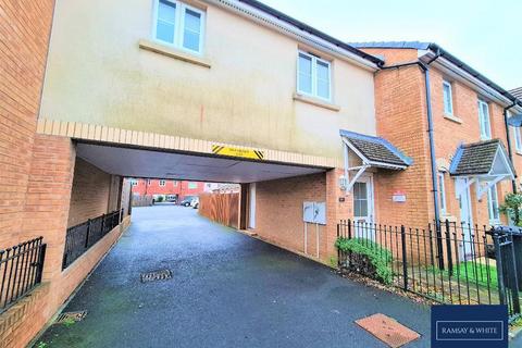 1 bedroom flat to rent, Clos Pwll Glo, Merthyr Tydfil, CF47 0JF