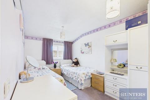 3 bedroom end of terrace house for sale, Almond Court, Cheltenham