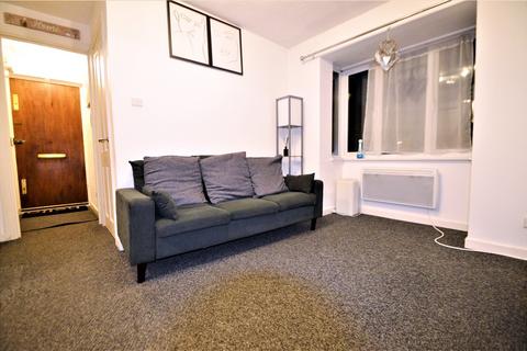 1 bedroom apartment to rent, Limpsfield Avenue, Thornton Heath, Surrey, CR7