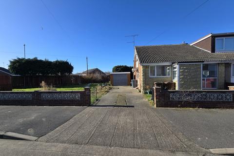 2 bedroom bungalow to rent, Edendale, Hull, Yorkshire, HU7