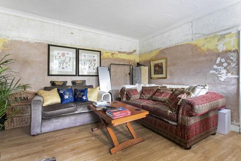 1 bedroom apartment for sale, Highbury Hill, London, N5