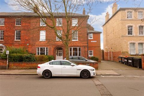 3 bedroom apartment for sale, The Crescent, Bedford, Bedfordshire, MK40