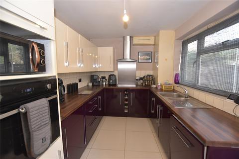 3 bedroom terraced house for sale, Halton Moor Road, Leeds