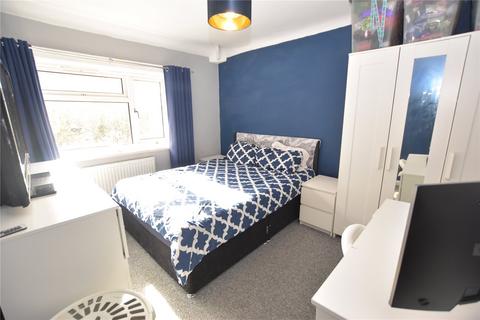 3 bedroom terraced house for sale, Halton Moor Road, Leeds