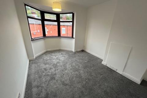 3 bedroom semi-detached house to rent, Swinton, Manchester M27