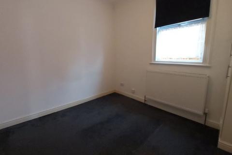 1 bedroom flat to rent, Beech House Road