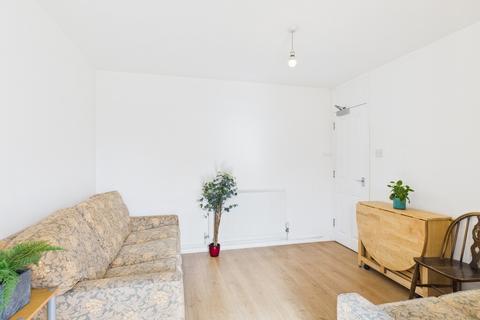 undefined, Woodhill Rise