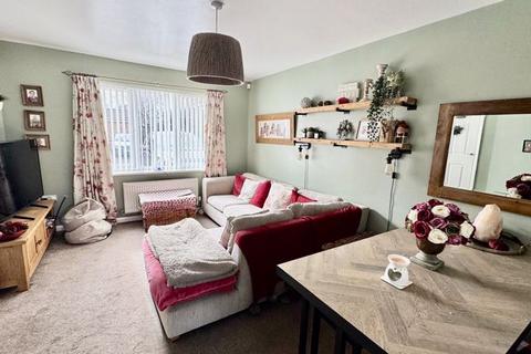 2 bedroom apartment for sale, Westward Place, Washington NE38