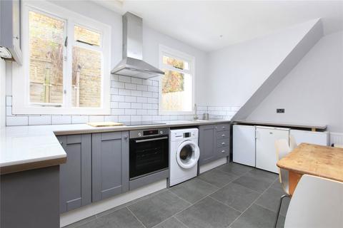 3 bedroom flat to rent, Tooting Bec Road, London SW17