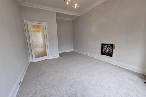 2 bedroom apartment for sale, Queen Street, Renfrew