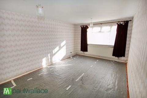 2 bedroom flat for sale, Slipe Lane, Turnford