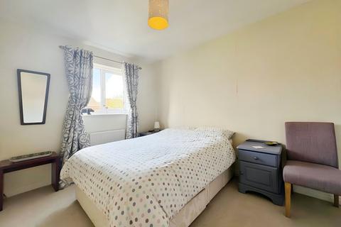 10 Carlton Close, Mickle Trafford, Chester, CH2 4TE
