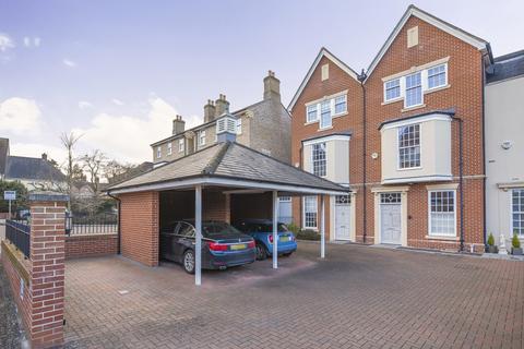 4 bedroom end of terrace house for sale, Barnetson Place, Essex CM6