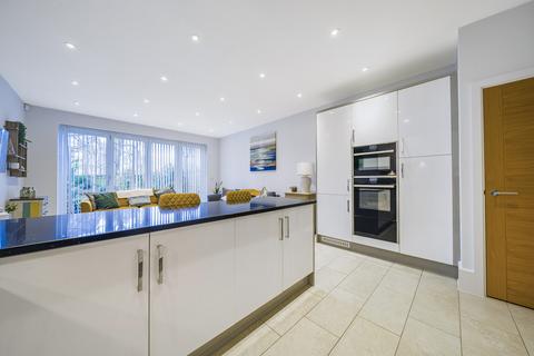 4 bedroom end of terrace house for sale, Barnetson Place, Essex CM6